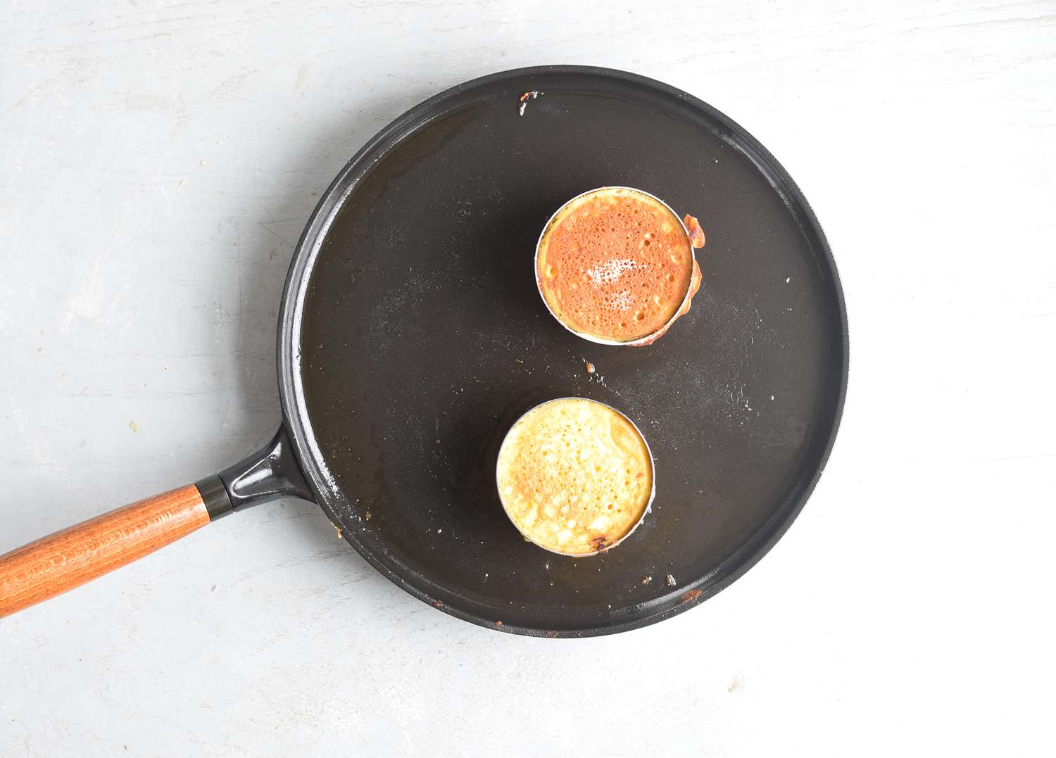 Cooking Japanese pancakes