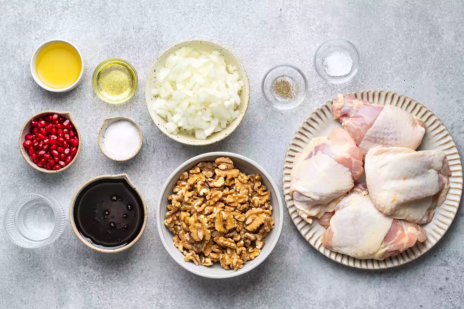 Ingredientes para fazer fesenjan