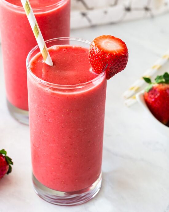Receita Fácil de Smoothie de Morango