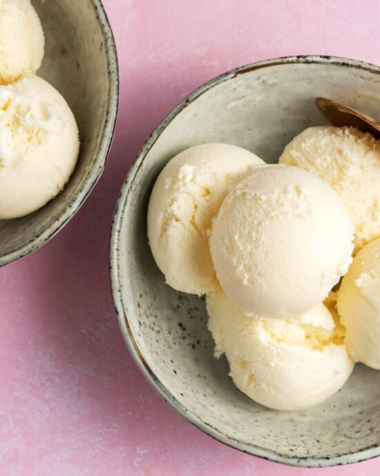 Receita Fácil de Sorvete de Baunilha sem Cozinhar