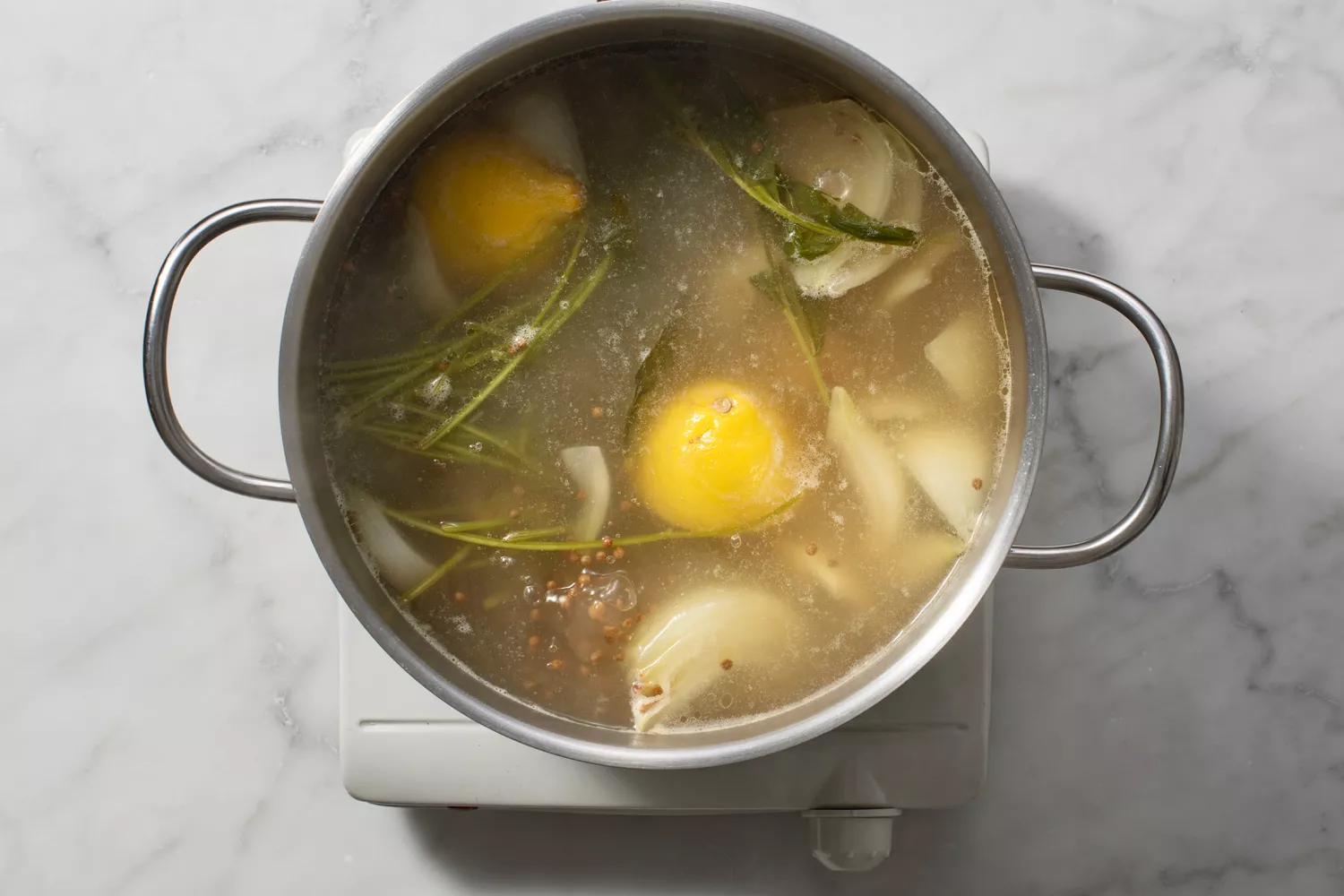 caldo de frango na panela