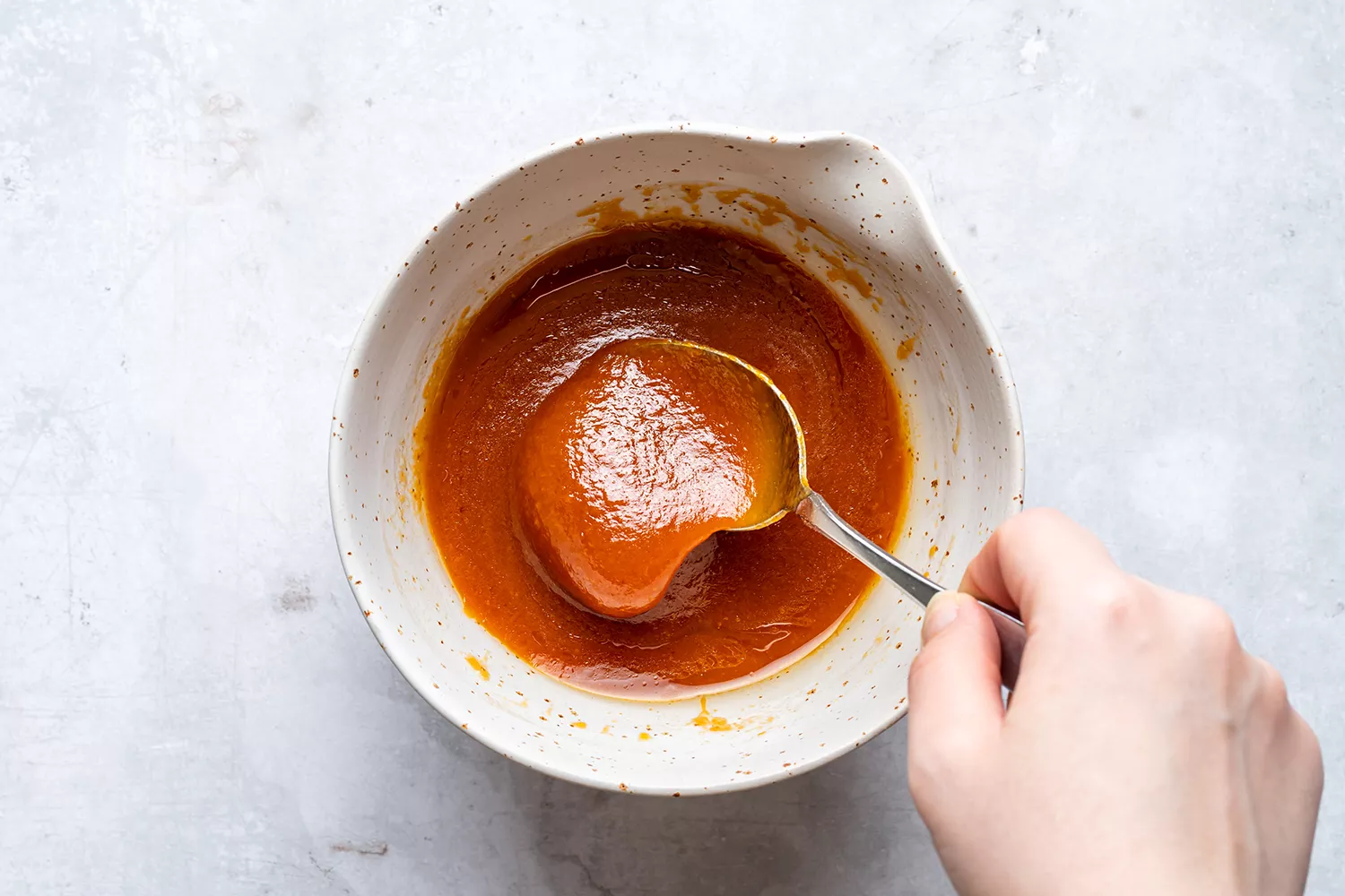 purê de abóbora e temperos em uma tigela