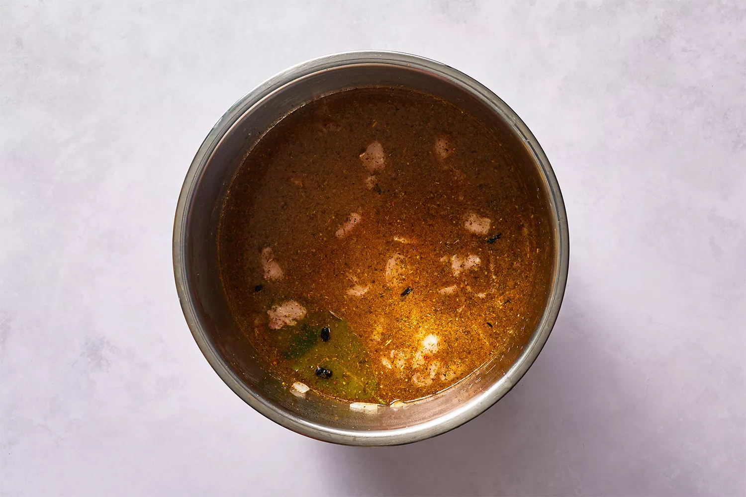 Ingredientes da sopa de feijão preto na panela de pressão