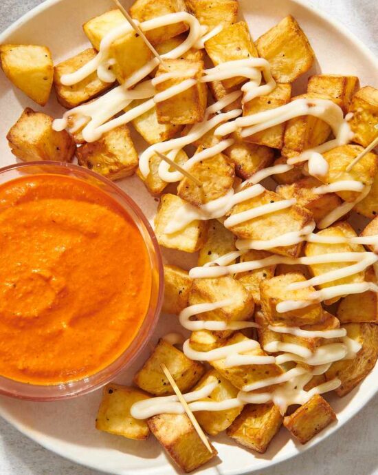 Air Fryer Patatas Bravas Com Molho Romesco Rápido