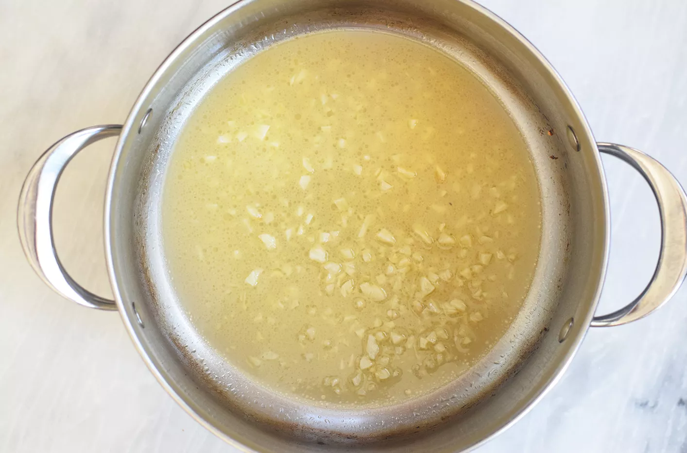 Adicionar vinho branco