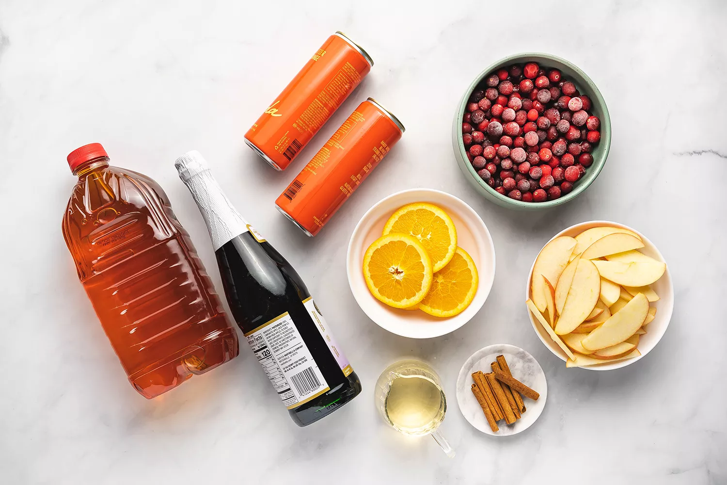 Ingredientes para o coquetel de Ação de Graças reunidos