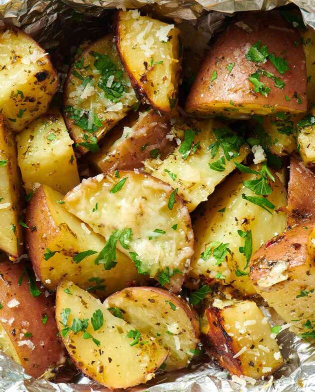 Receita de Batatas Gratinadas com Parmesão.