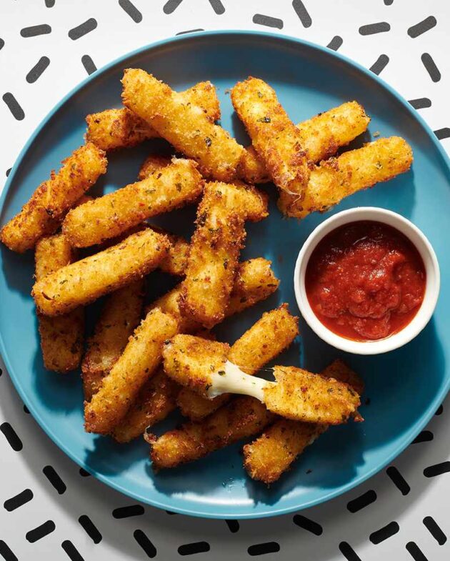 Receita de Palitos de Mozarela Caseiros